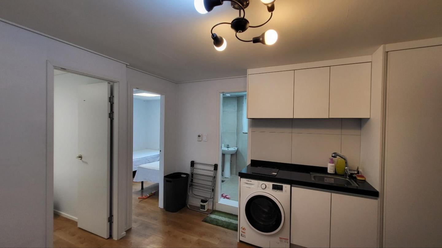 Tower Apartment *